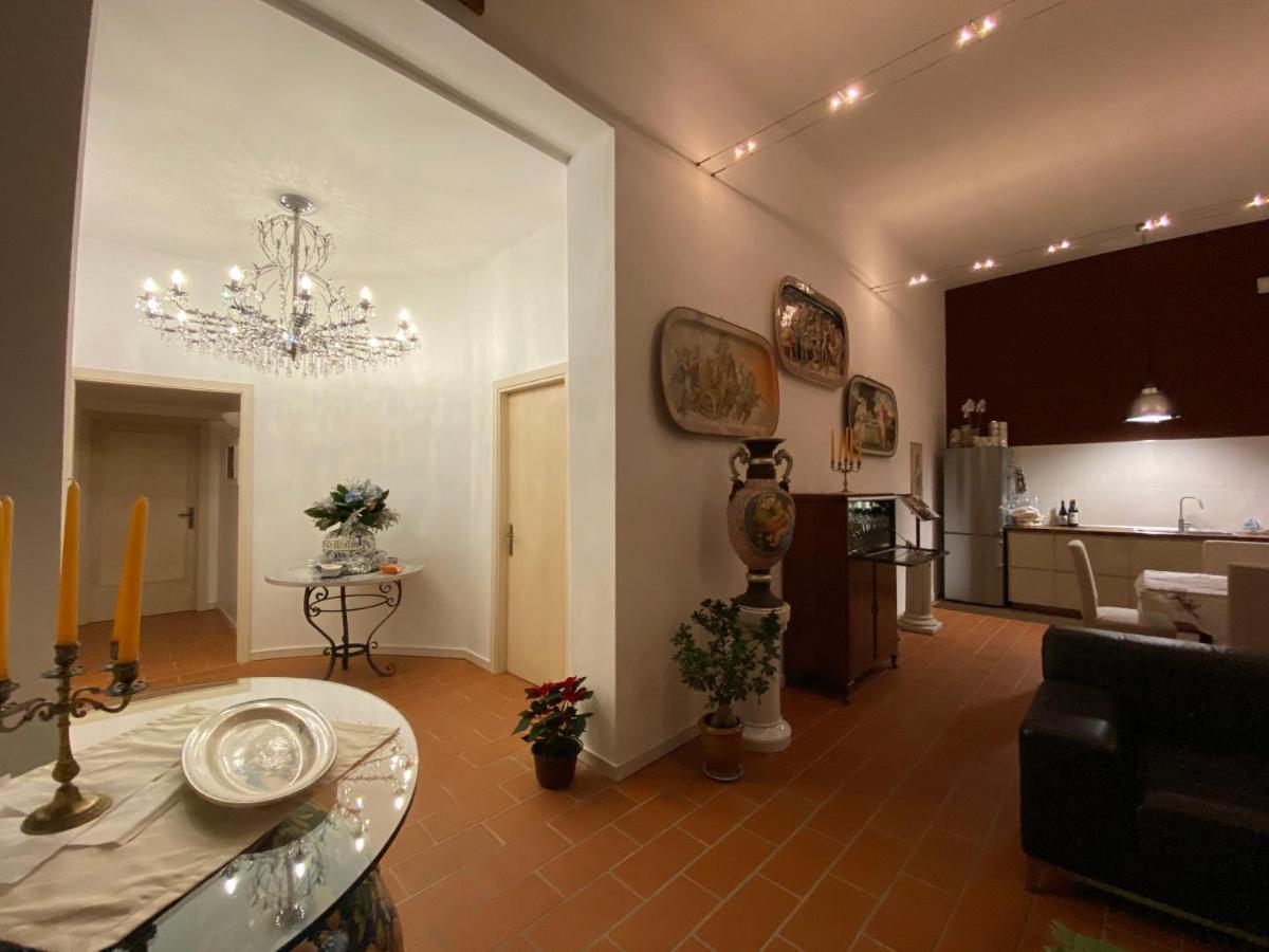 Lenzi'S Bottega And Gallery Suites Vicopisano Bagian luar foto