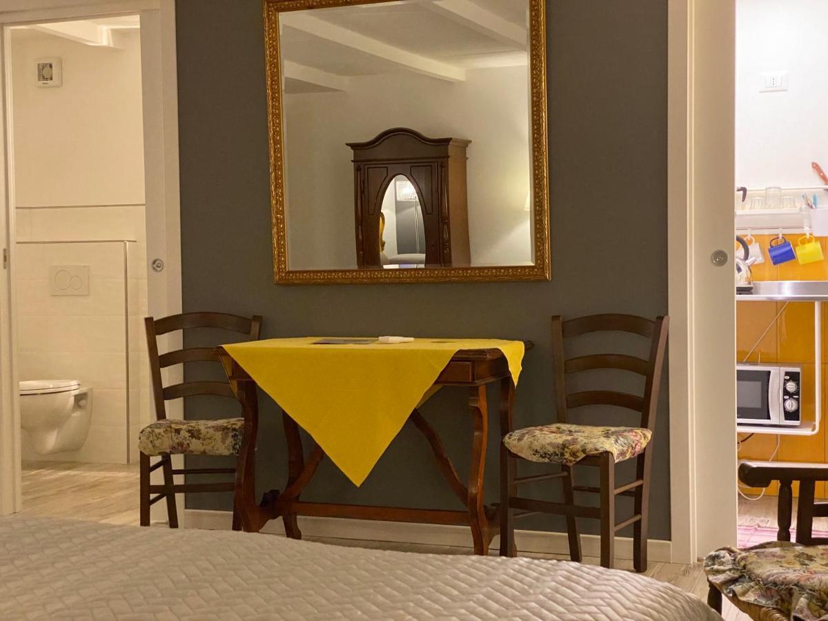 Lenzi'S Bottega And Gallery Suites Vicopisano Bagian luar foto