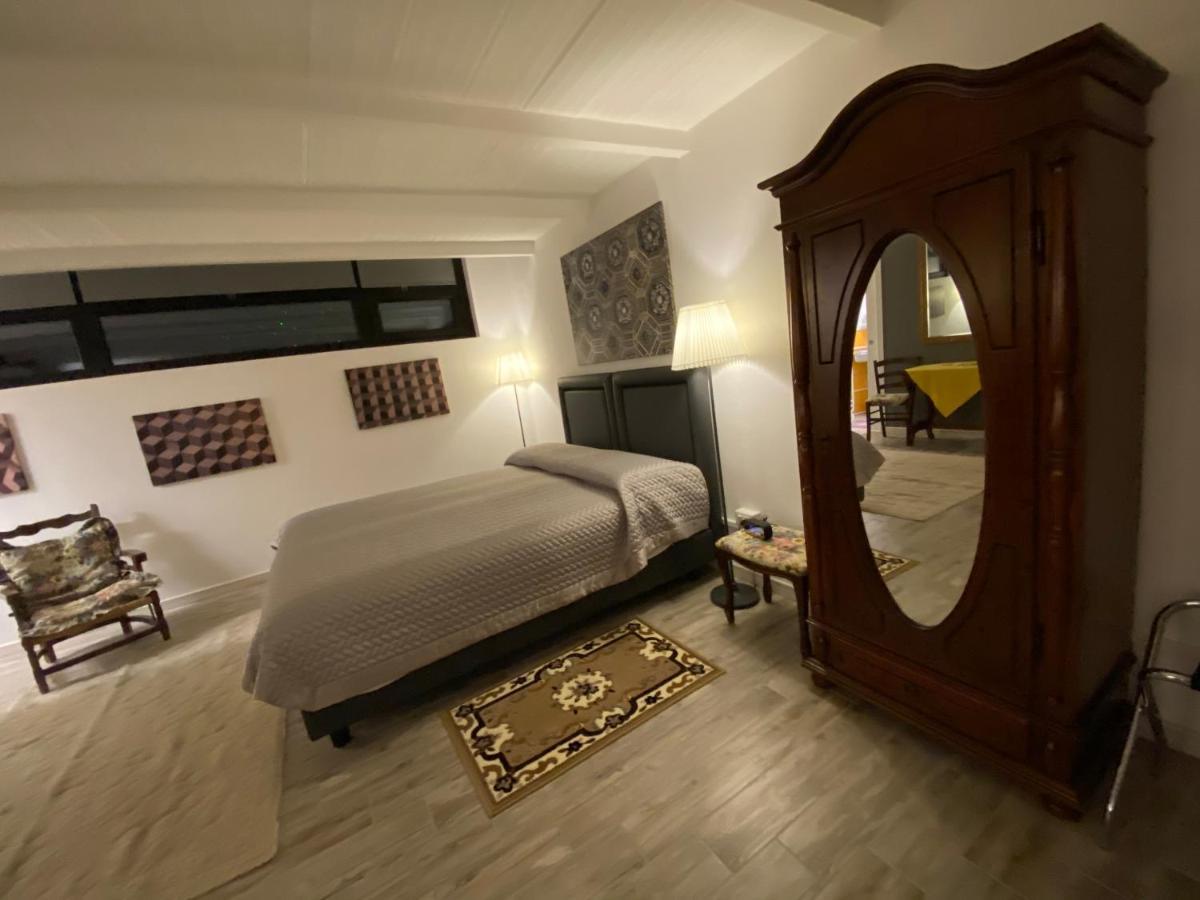 Lenzi'S Bottega And Gallery Suites Vicopisano Bagian luar foto