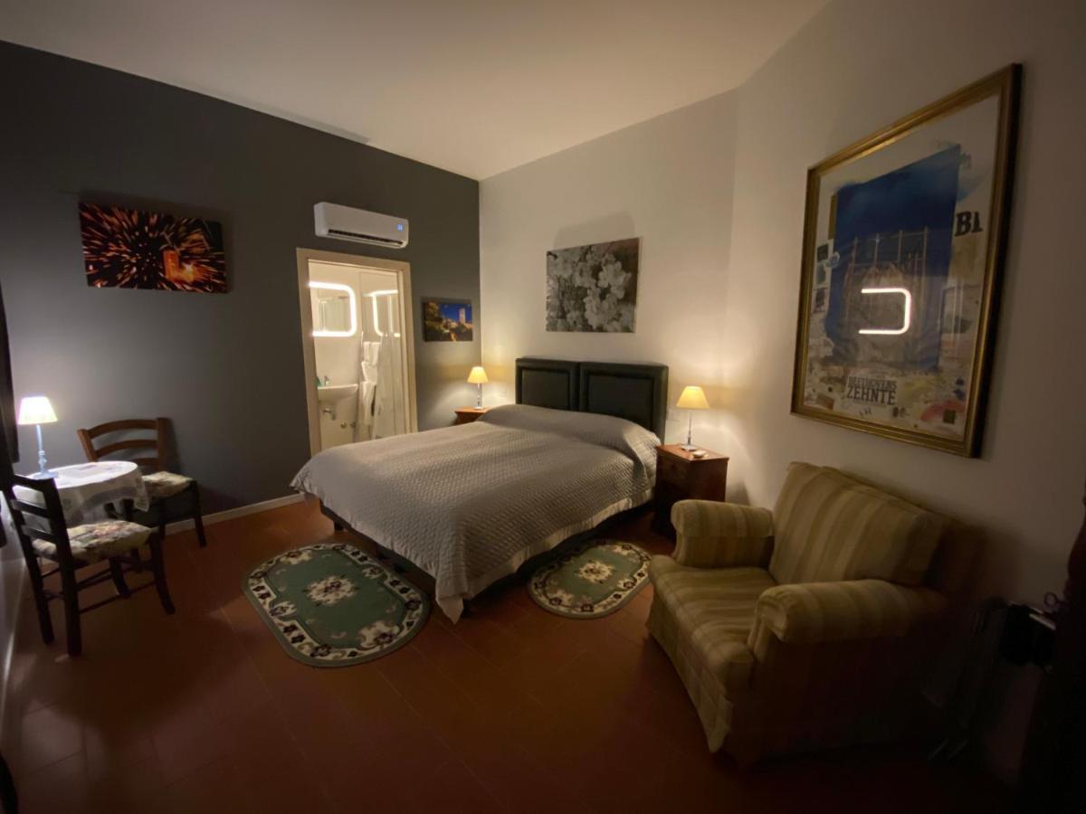 Lenzi'S Bottega And Gallery Suites Vicopisano Bagian luar foto